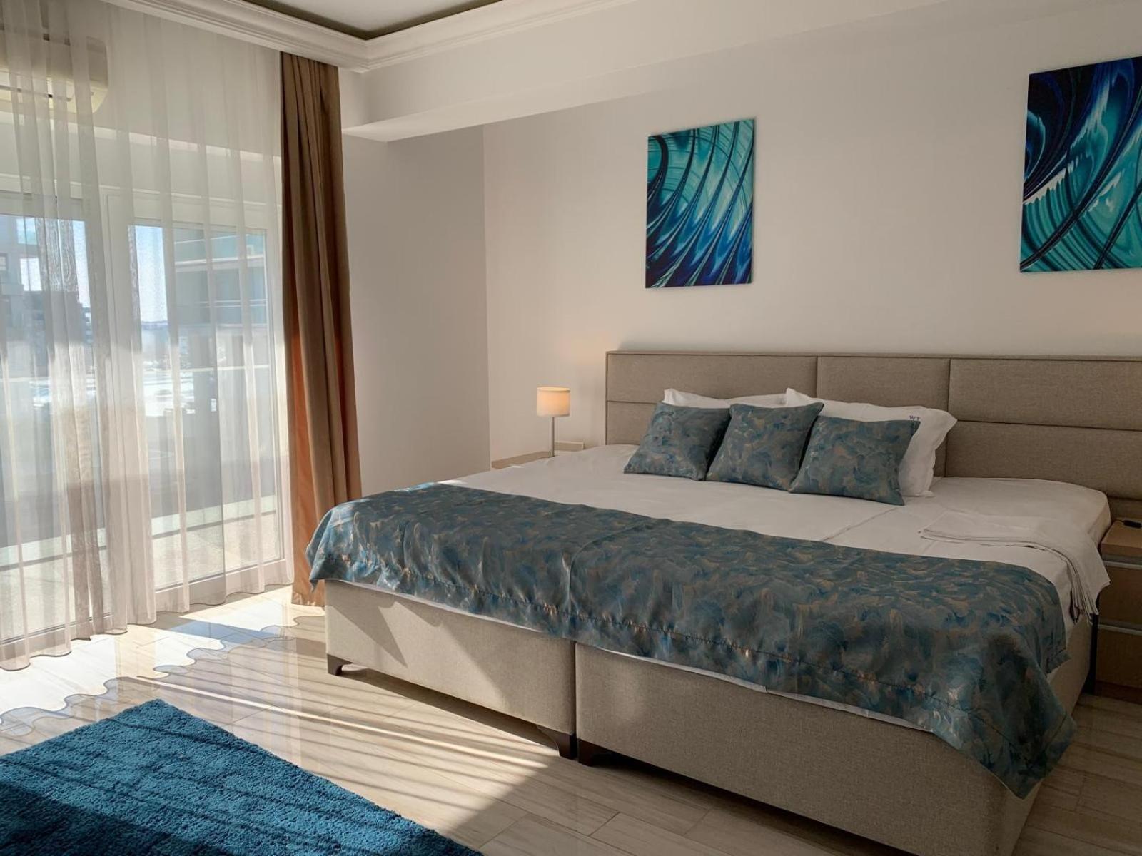 White Tower Mamaia Prestige Apartments Bagian luar foto