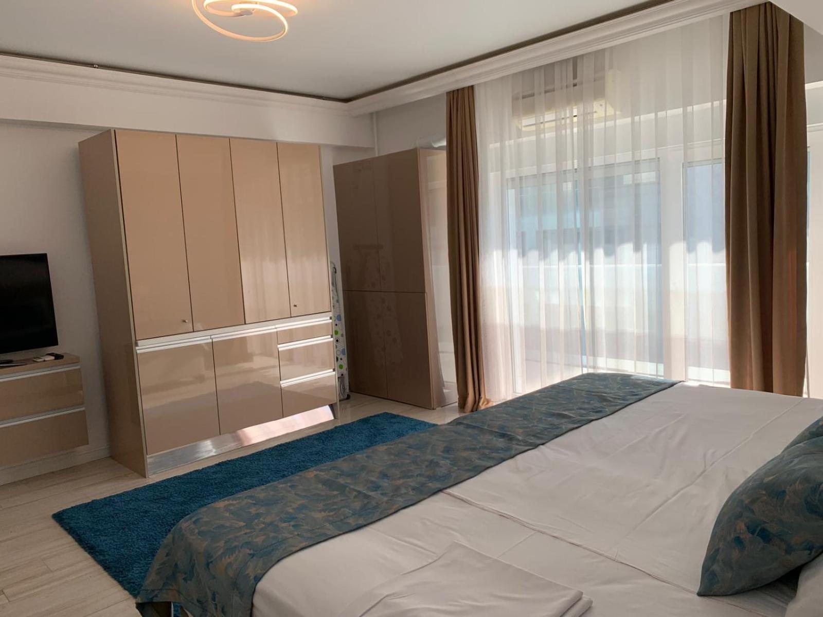 White Tower Mamaia Prestige Apartments Bagian luar foto